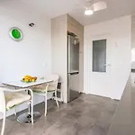 Apartament Marinasunbeach Imares