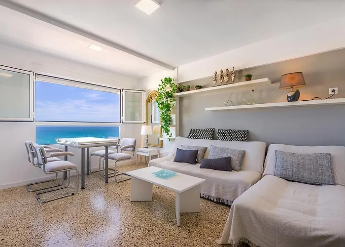 公寓 Marinasunbeach Imares